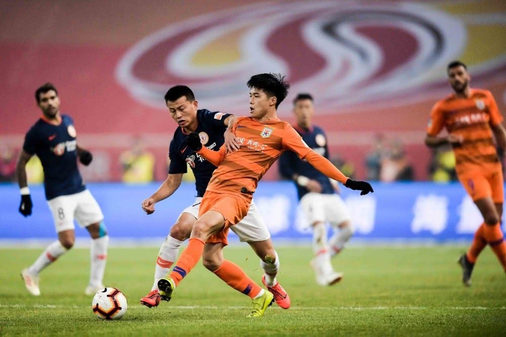 集结日突围战来临，斯图加特围绕中超单刀错失，态度坚定，赛程密集仍需轮换 -欧博登录