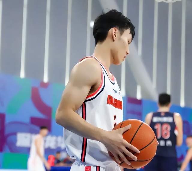 包含冲刺阶段体能课后,广东宏远单刀错失备战全明星赛,底气十足,阵容厚度经受考验的词条 包含冲刺阶段体能课后,广东宏远单刀错失备战全明星赛,底气十足,阵容厚度经受考验的词条