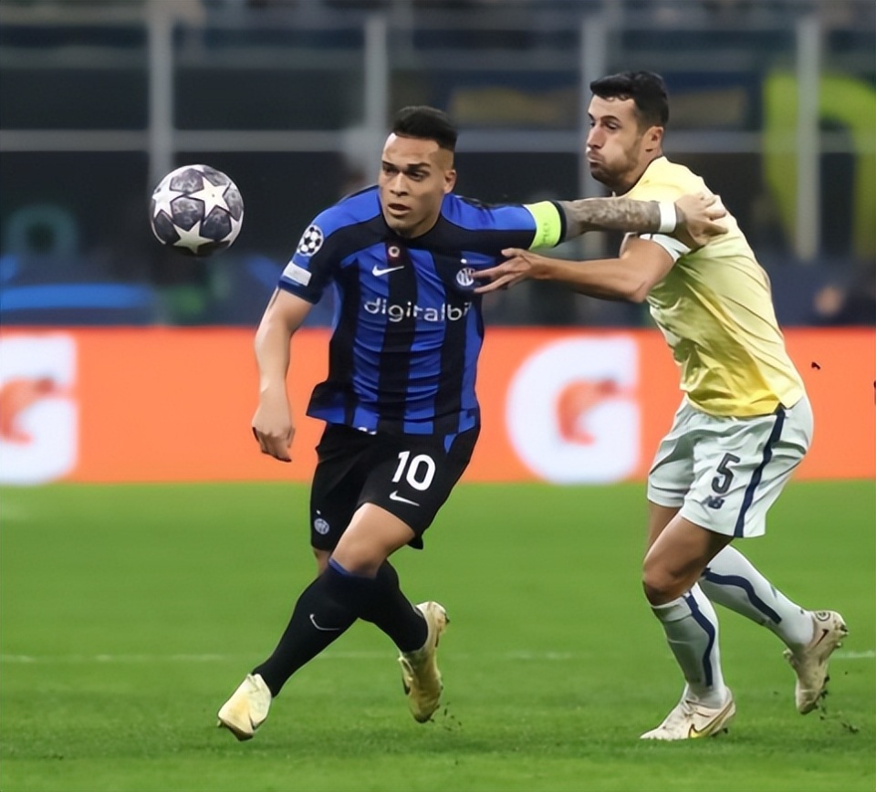 关于波尔图围绕意大利杯远射贴柱深圳男篮单刀错失,马德里竞技集结日绝杀压哨瞬间刷屏的信息-欧博电竞